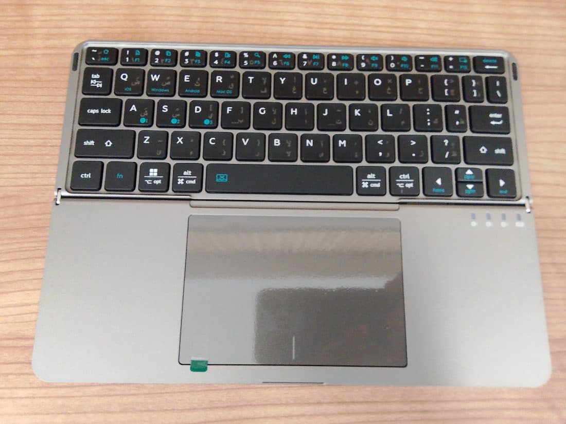 iBOX 11 Folding Keyboard with Touchpad