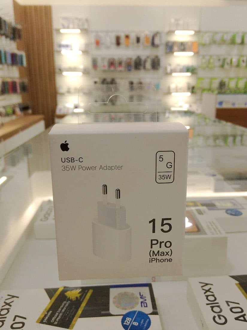 Apple 35W Dual USB-C  Compact Power Adapter